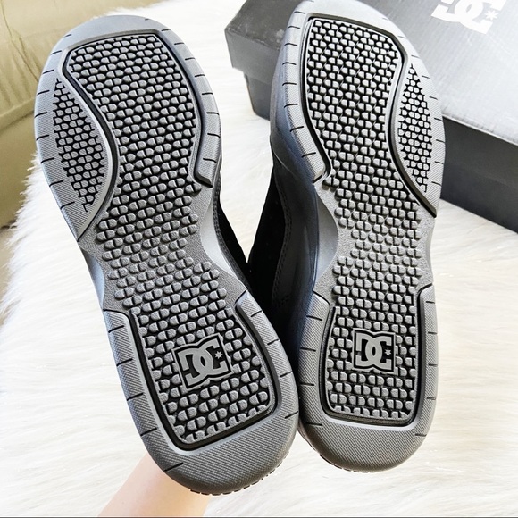 NEW DC Penza Black on Black Suede Skate Shoes Sneakers Size 10 - Picture 4 of 7